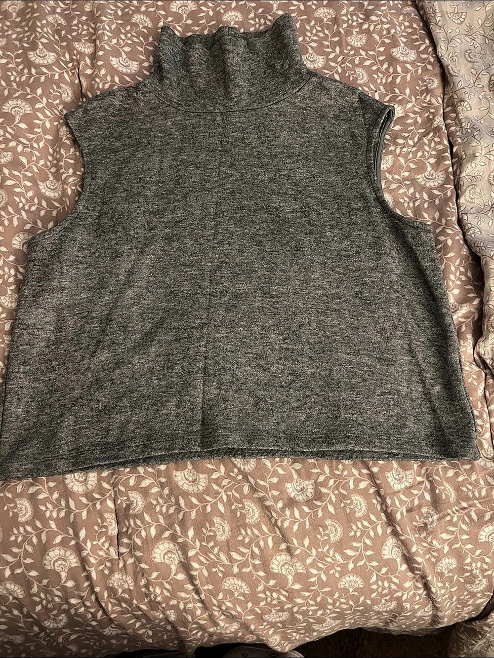 TRUTH BY REPUBLIC Gray Sleeveless Turtleneck Size XL Like New